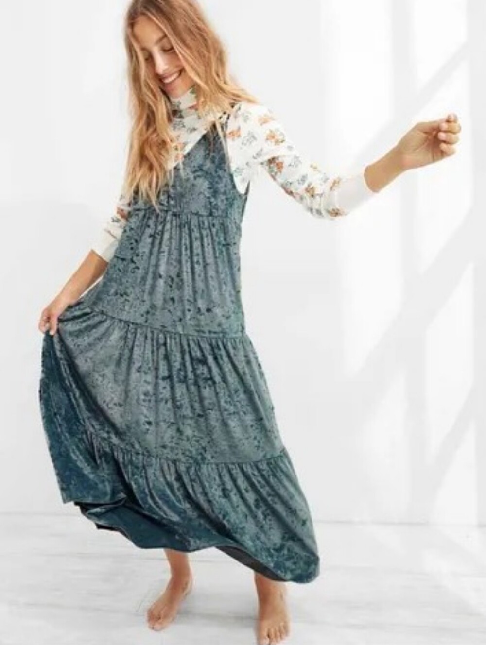 Aerie Green Tiered Velvet Boho Maxi Dress Size Small